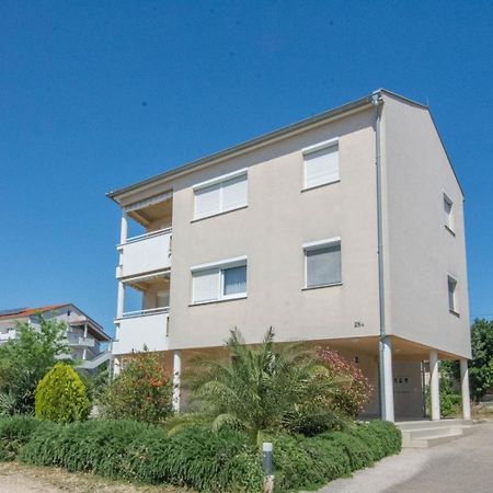 Spacious Apartment On A Great Location -Apartment Kuhta Biograd Na Moru Exterior foto