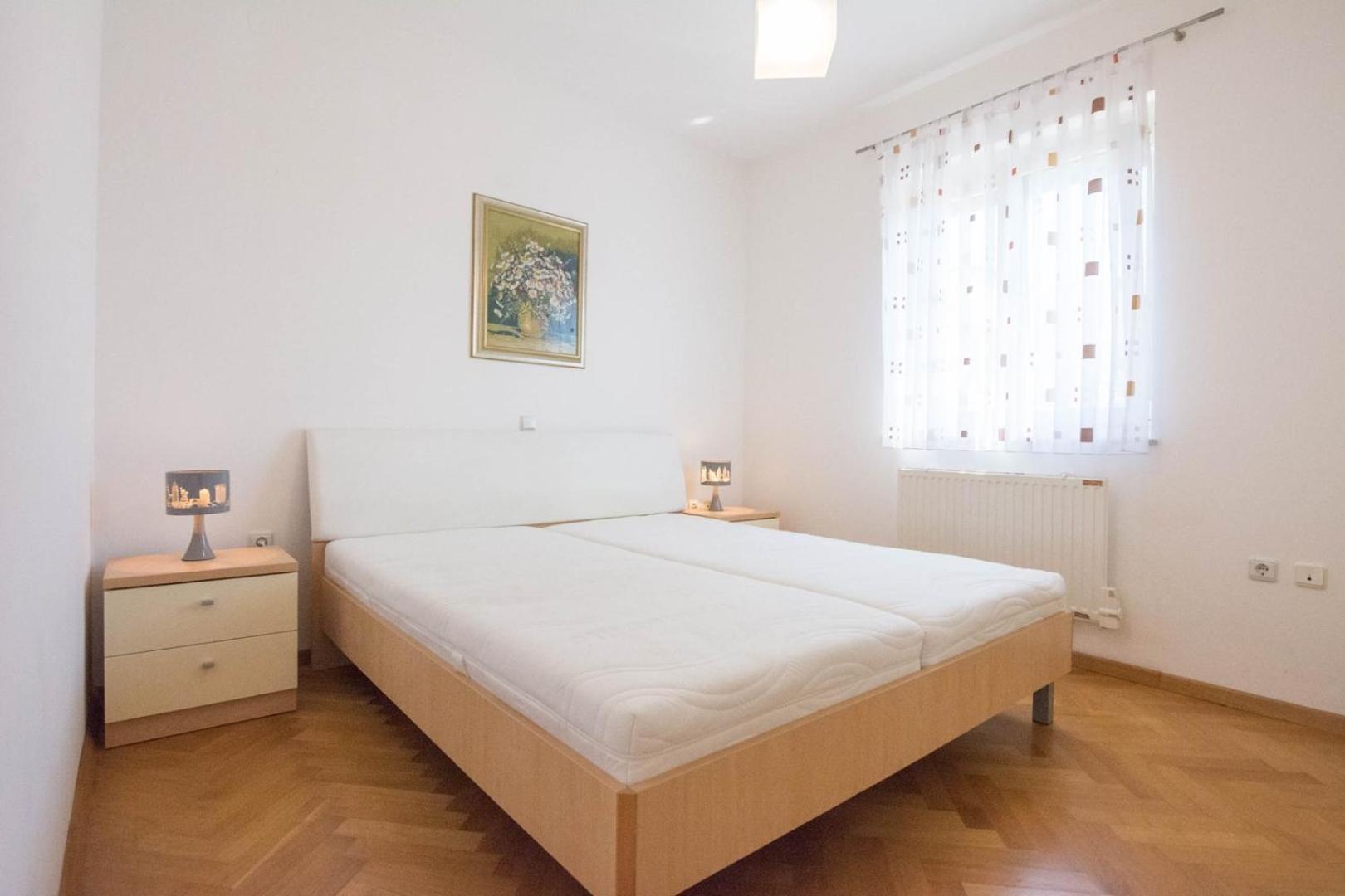 Spacious Apartment On A Great Location -Apartment Kuhta Biograd Na Moru Exterior foto